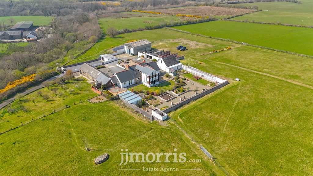 Property photo 2 of 87 B3682D1F-D206-42F4-8737-D13597Fb31C1.Jpeg