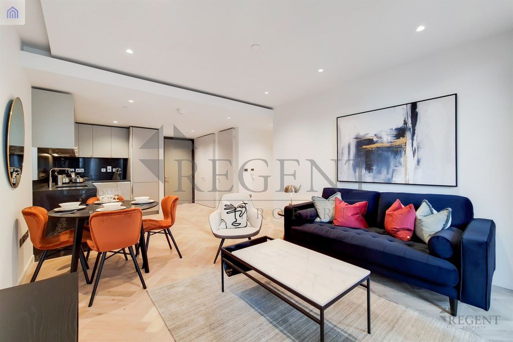 Property photo 1 of 8 Reception