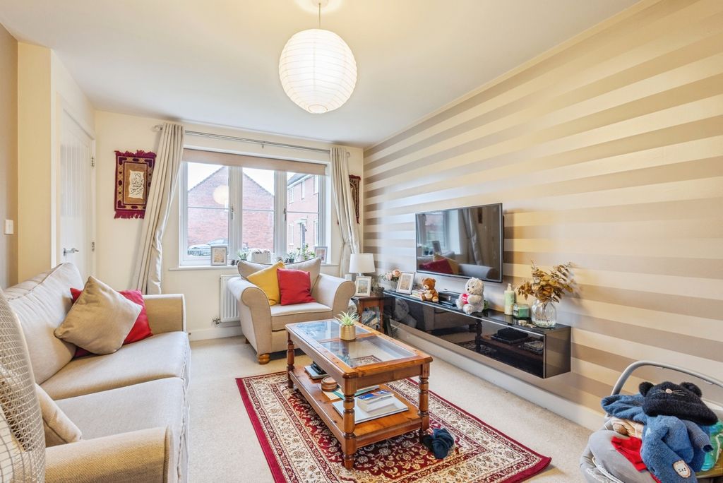 Property photo 2 of 17 Pbox-Img.Jpg