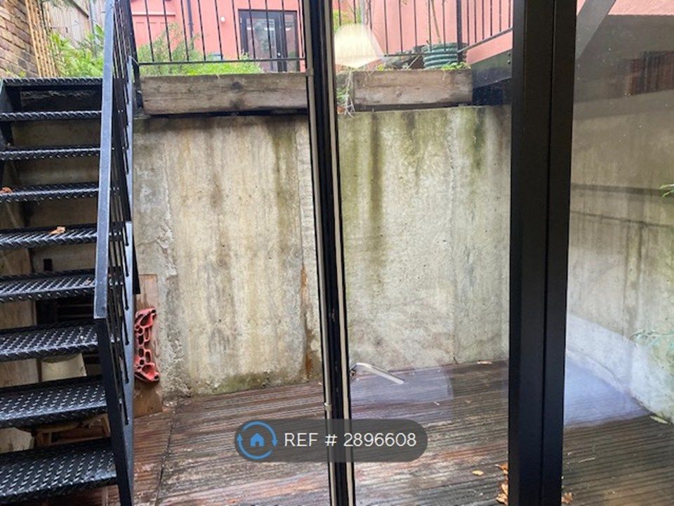 Property photo 3 of 12 Outdoor Space