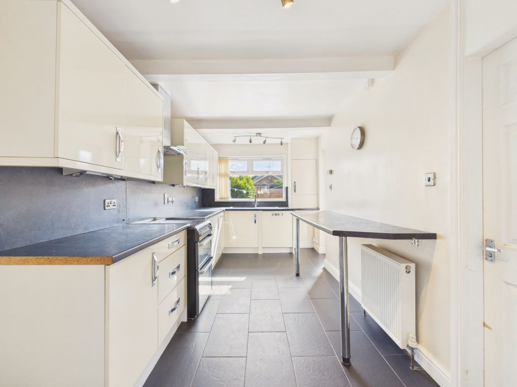Property photo 3 of 16 5308713