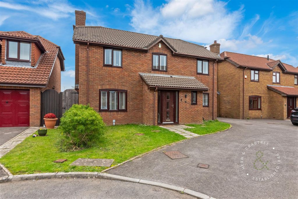 Property photo 1 of 52 Baynton-Close-55.Jpg