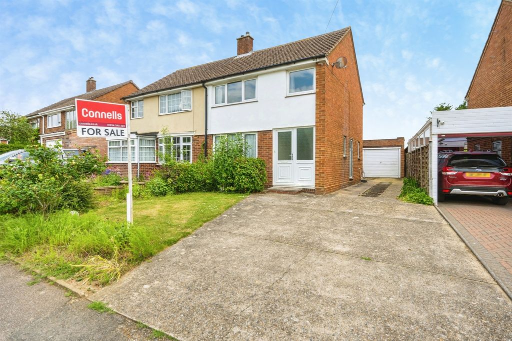 Property photo 1 of 28