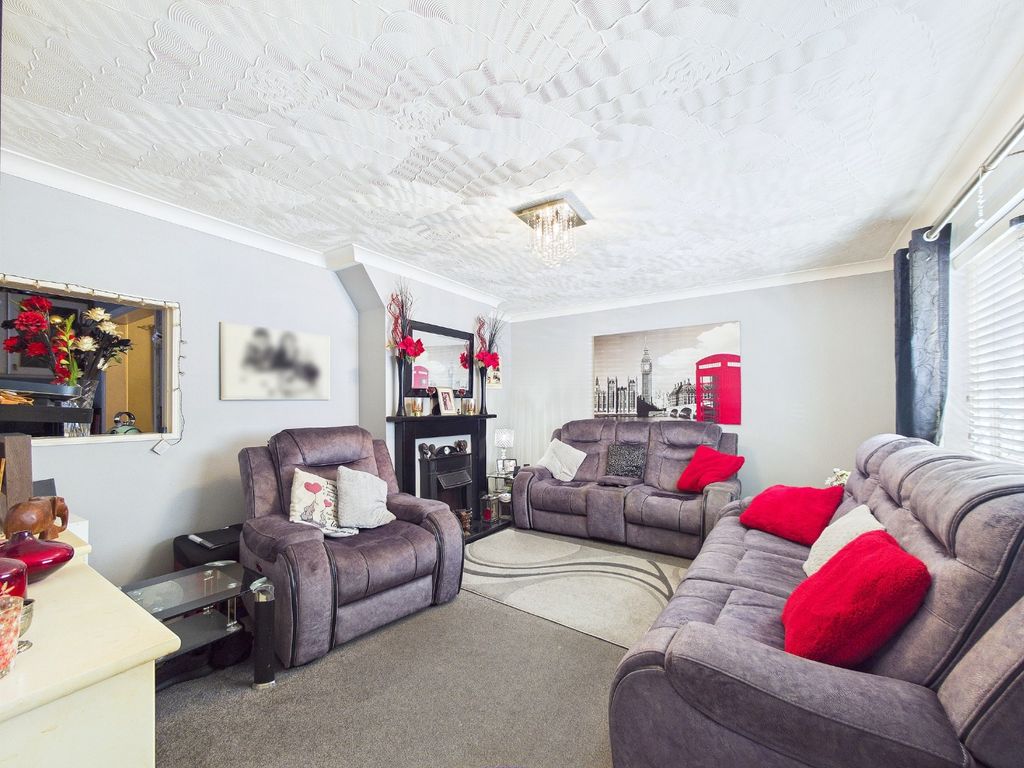 Property photo 3 of 20 4983906