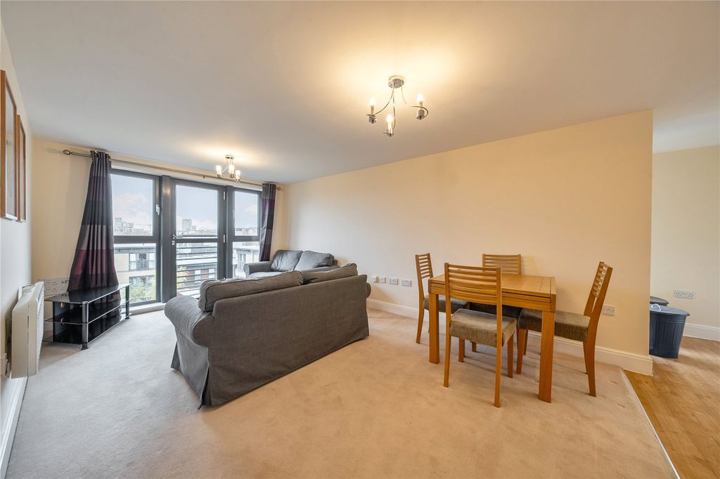 Property photo 2 of 22 Reception Room