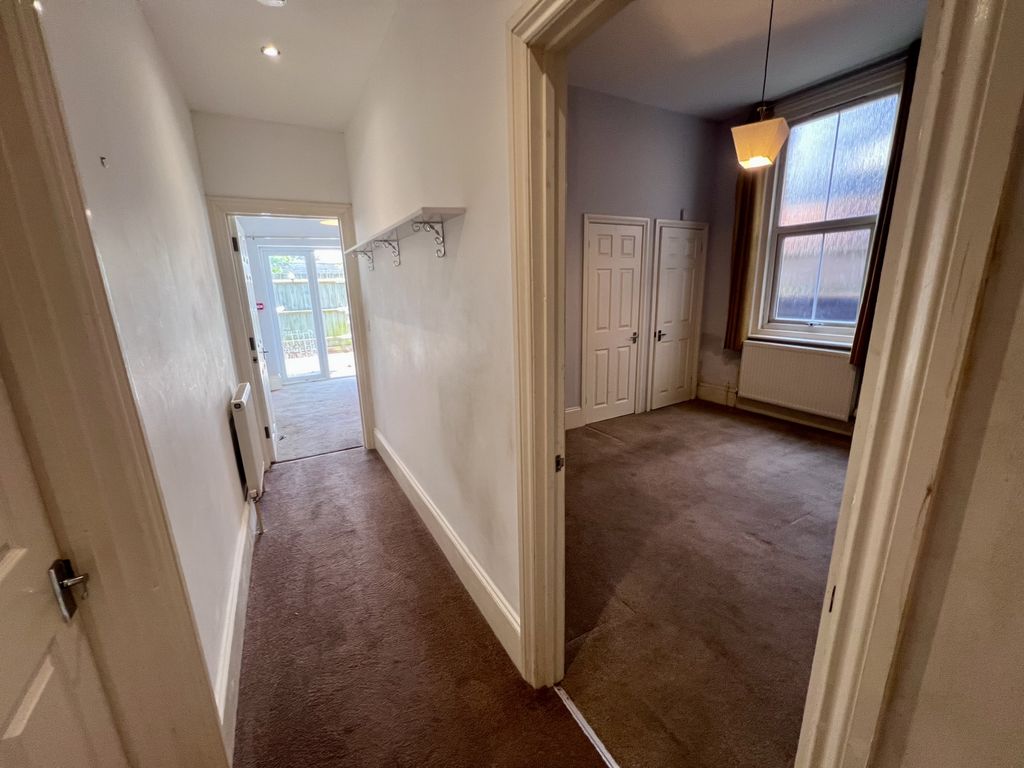 Property photo 3 of 16 Photo 2