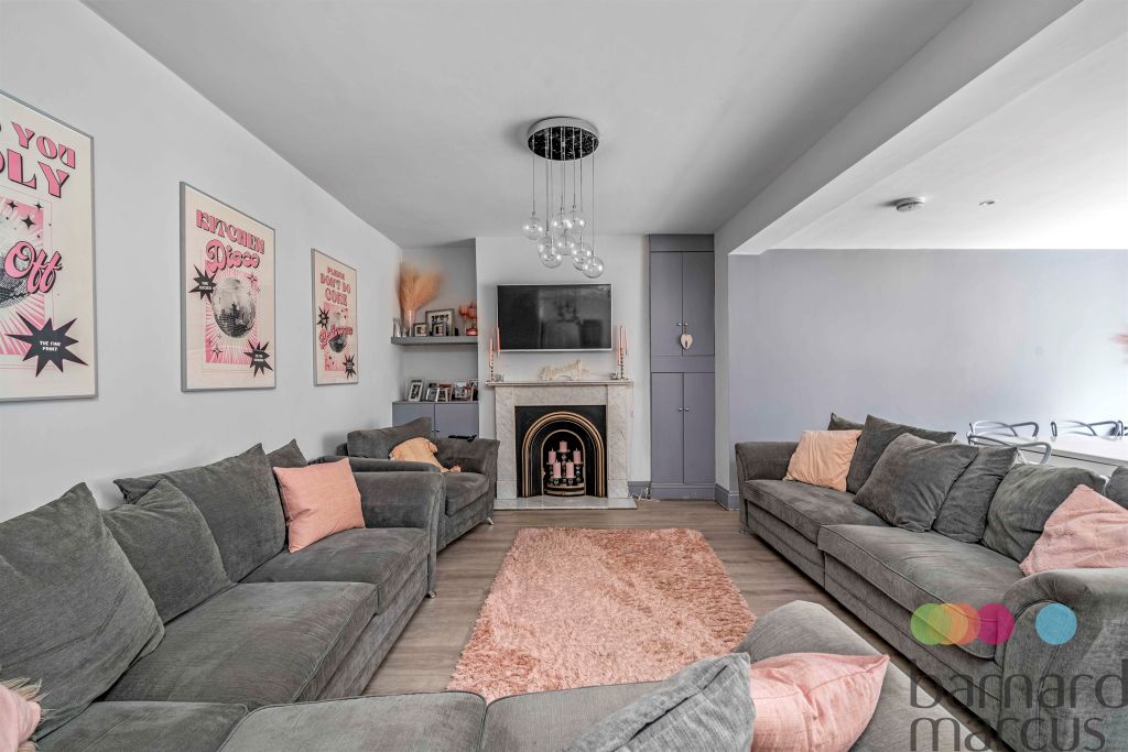 Property photo 3 of 22