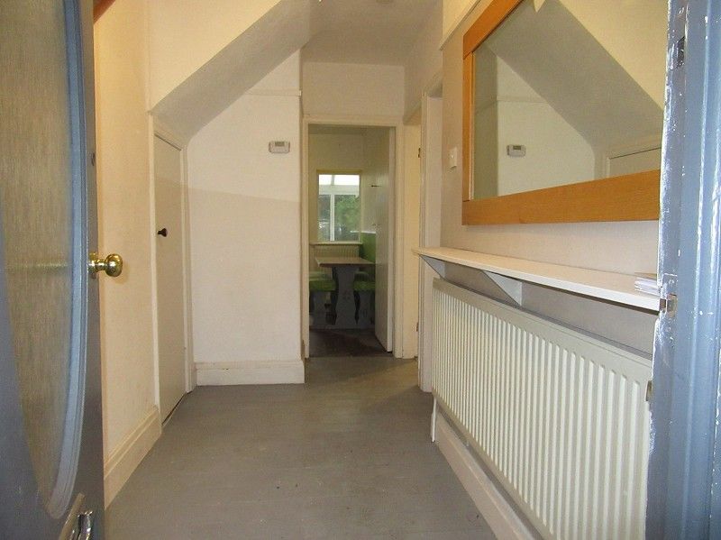 Property photo 2 of 15 Entrance Hall