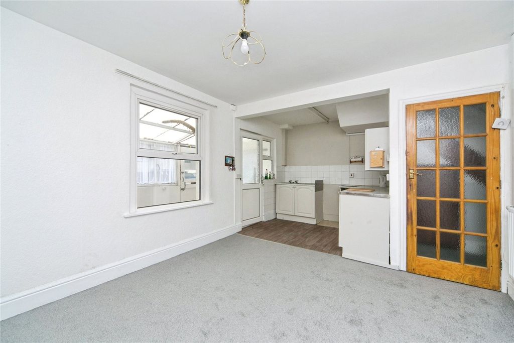 Property photo 2 of 19 Picture No. 42