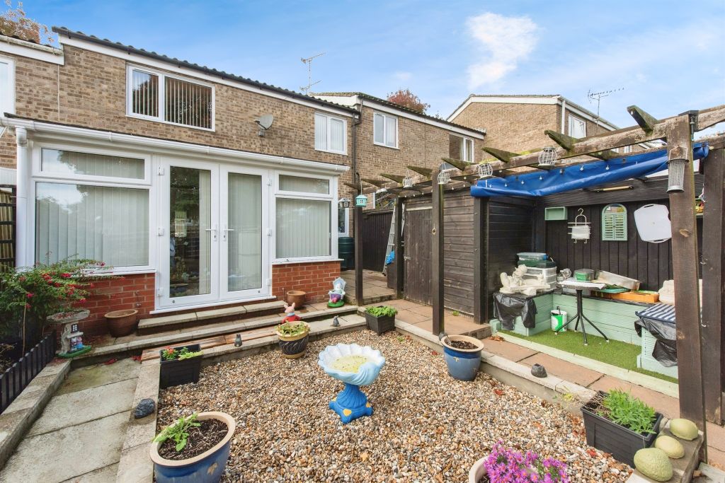 Property photo 2 of 17