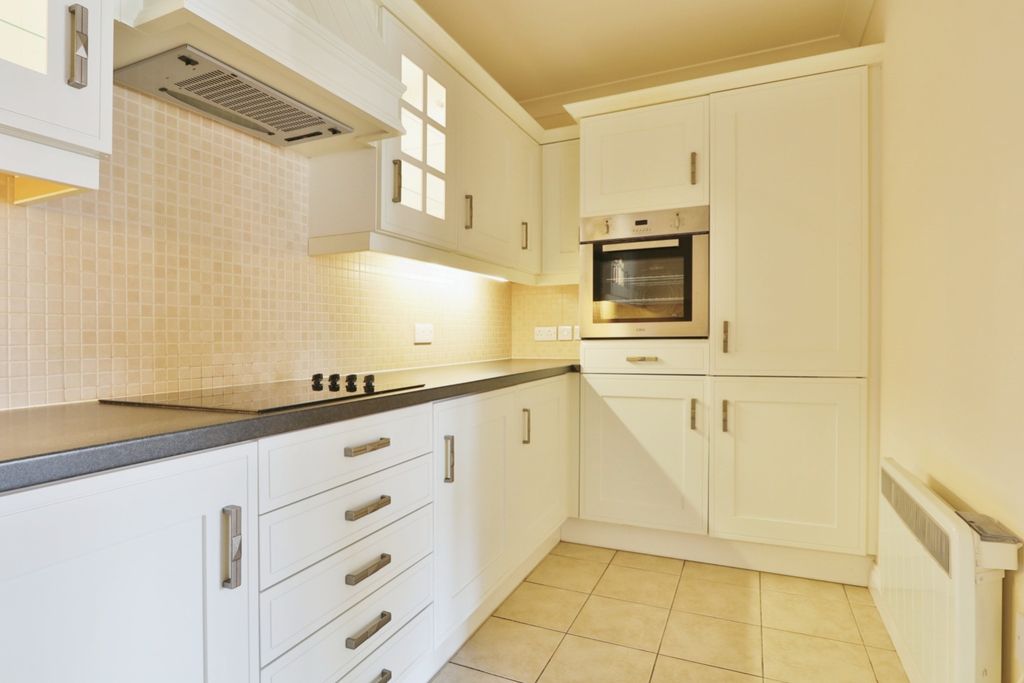 Property photo 1 of 8 2729241