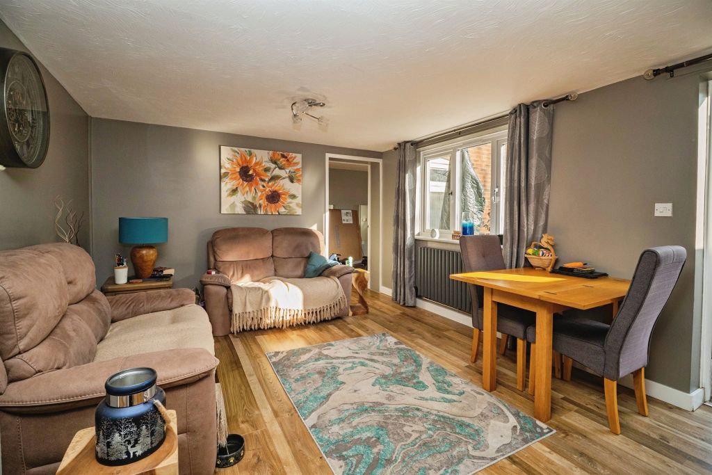 Property photo 3 of 29