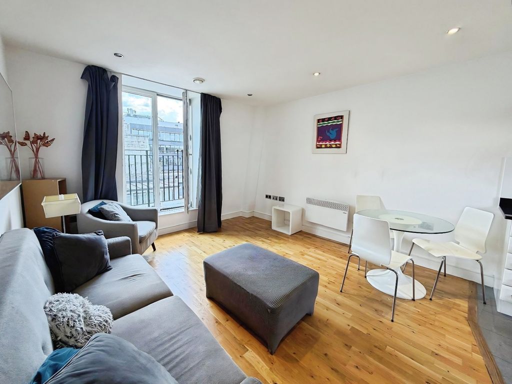 Property photo 3 of 11 Picture No. 31