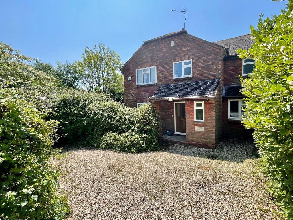 Property photo 1 of 25