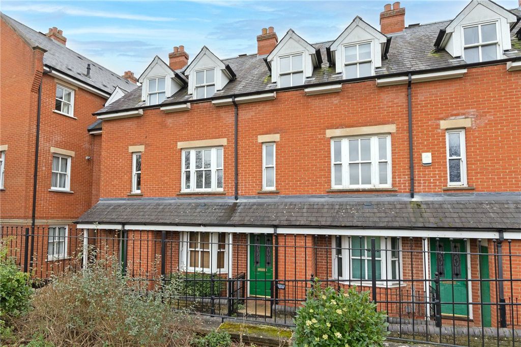 Property photo 1 of 12 Picture No. 02