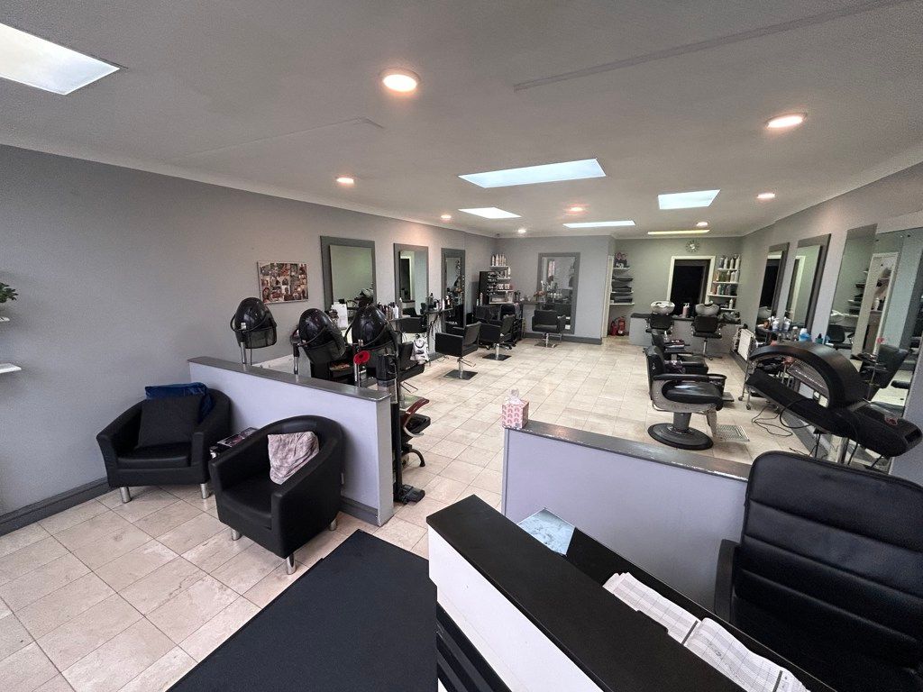 Property photo 2 of 11 Photo 4