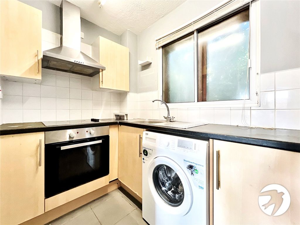 Property photo 2 of 7 Picture No. 04