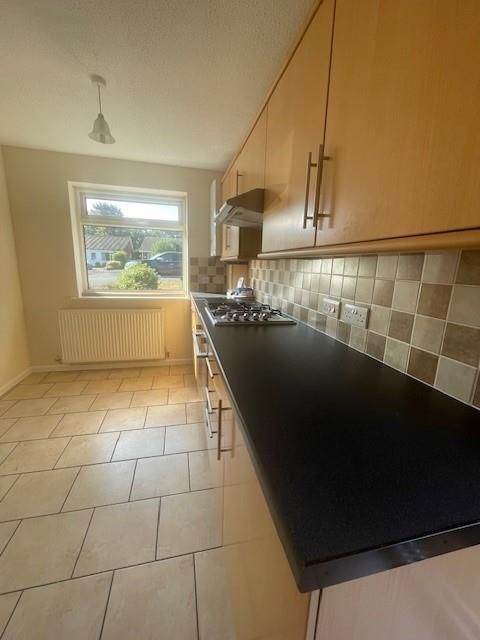 Property photo 2 of 11 Kitchen