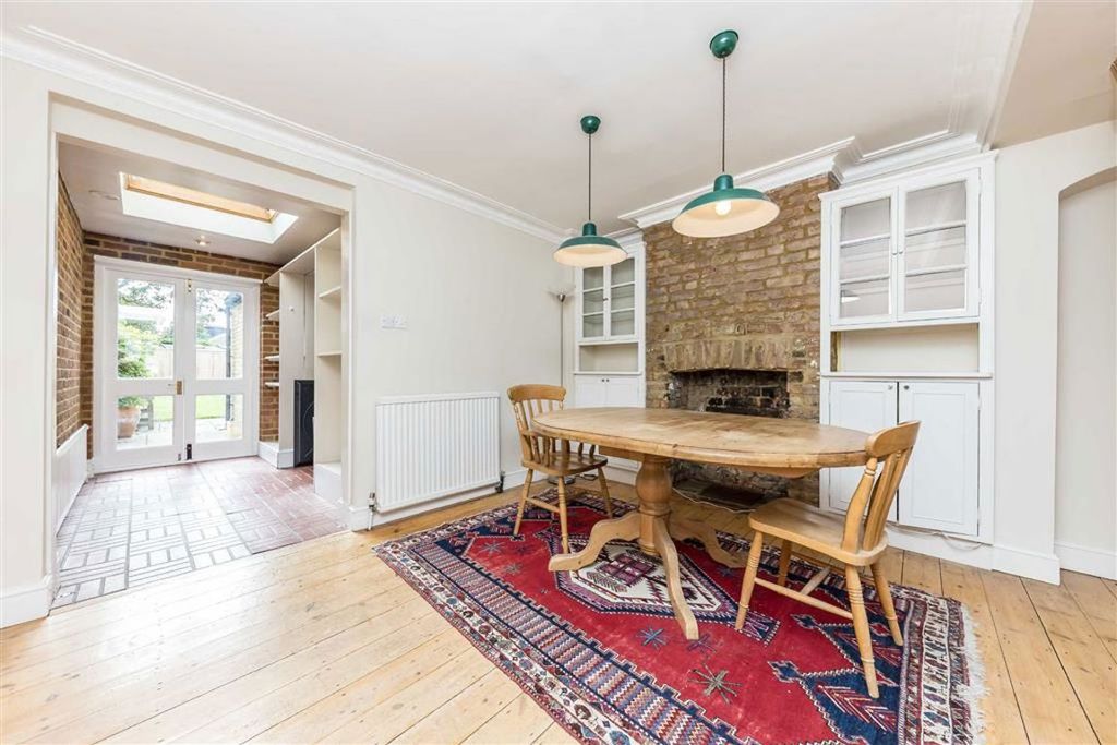 Property photo 3 of 7