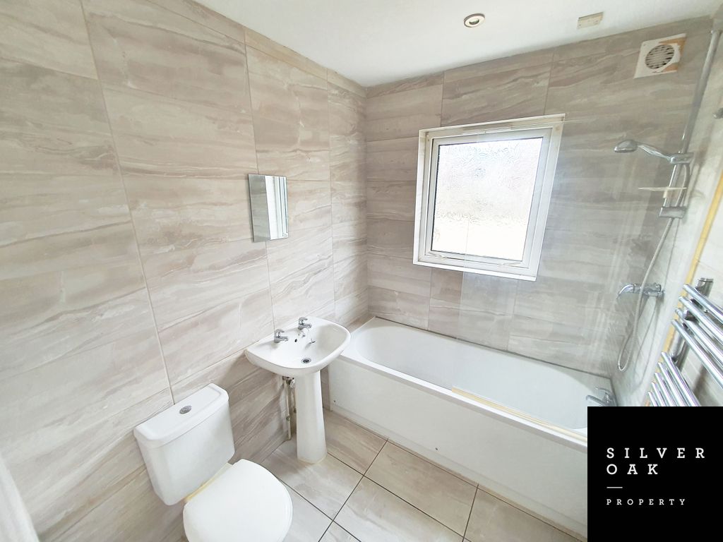 Property photo 3 of 7 3