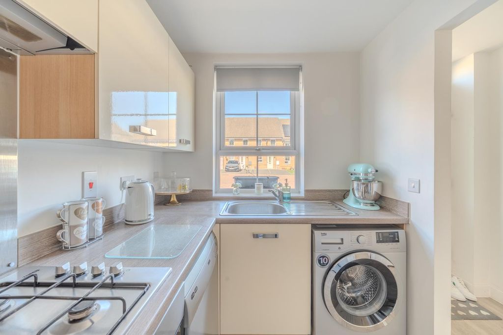 Property photo 3 of 18 125 Heol Senni-13.Jpg
