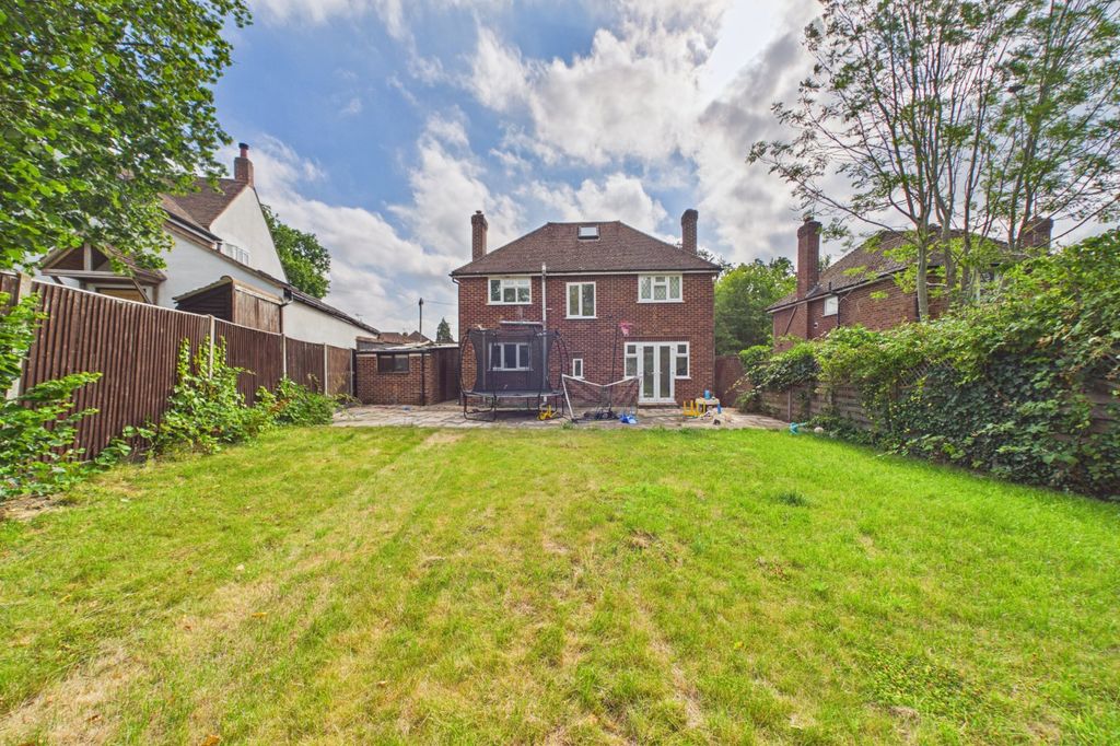 Property photo 3 of 16 Picture No. 14