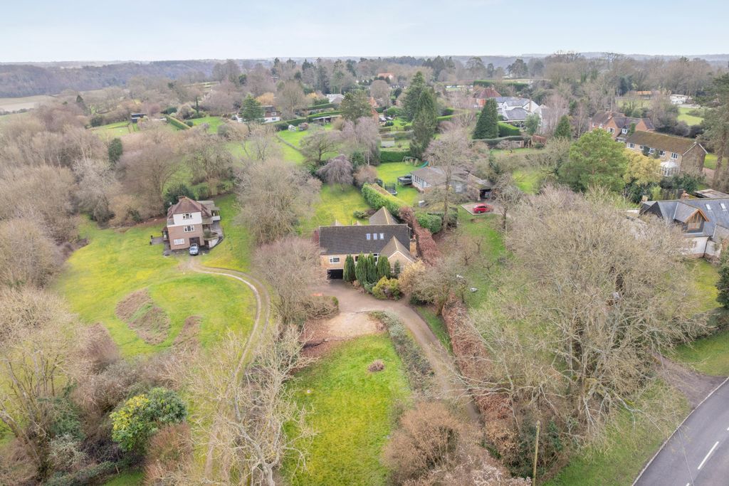 Property photo 1 of 22 Picture No. 01