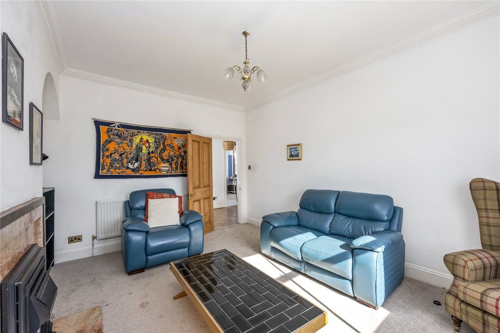 Property photo 3 of 11 Picture No. 04