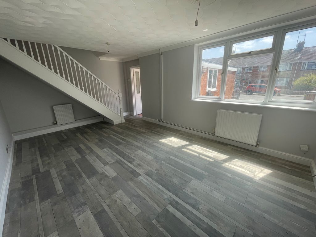 Property photo 2 of 7 View