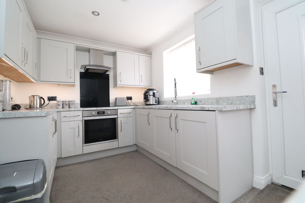 Property photo 2 of 19 Img_4806