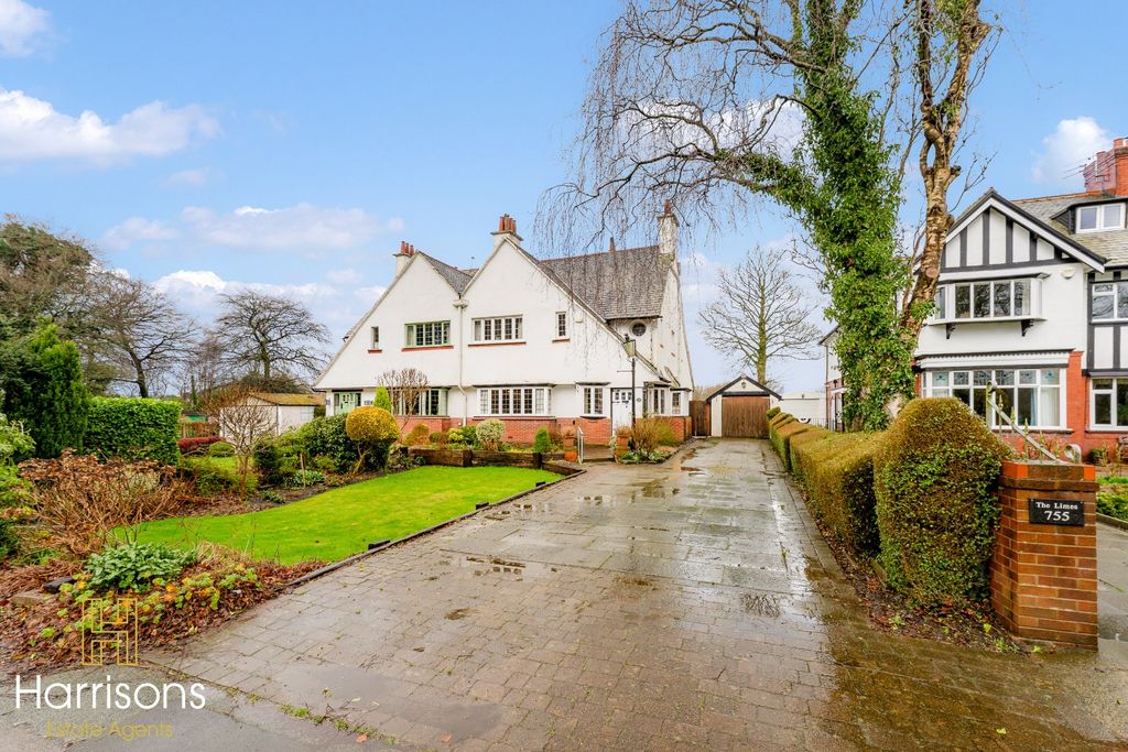 Property photo 2 of 58 3855604