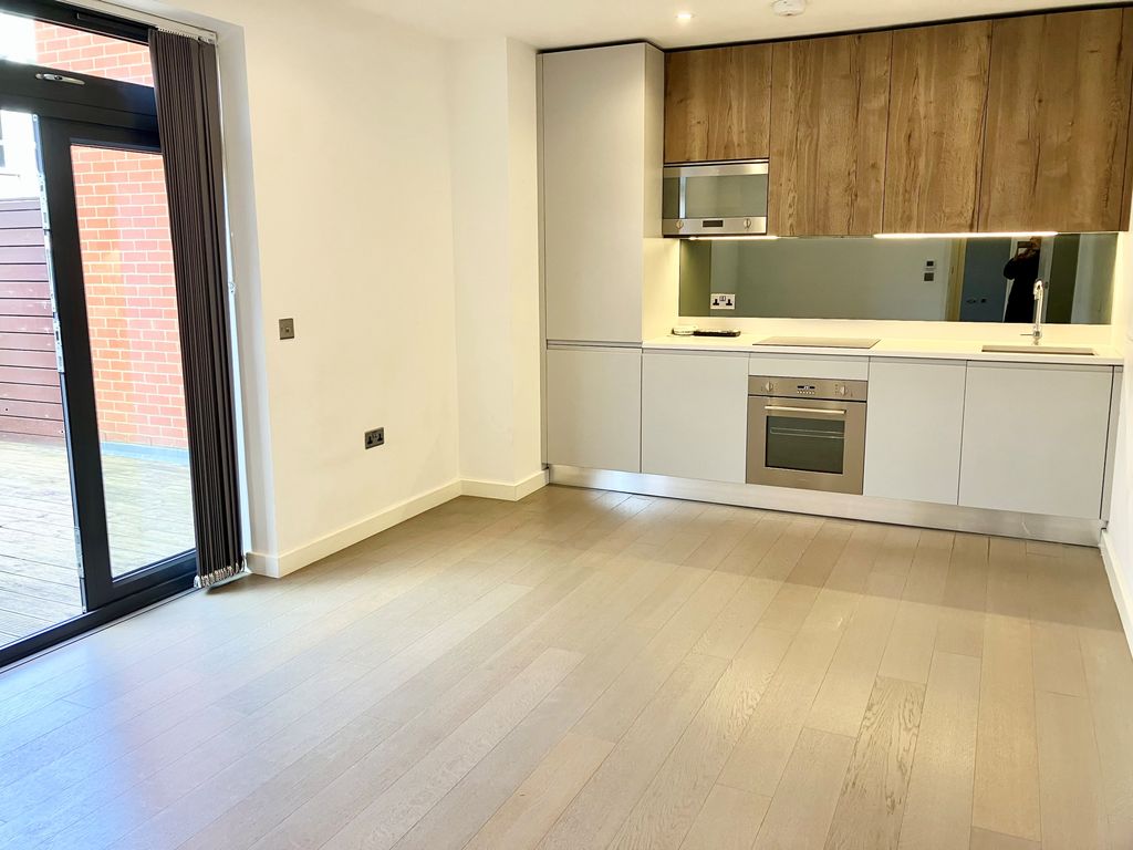 Property photo 3 of 8