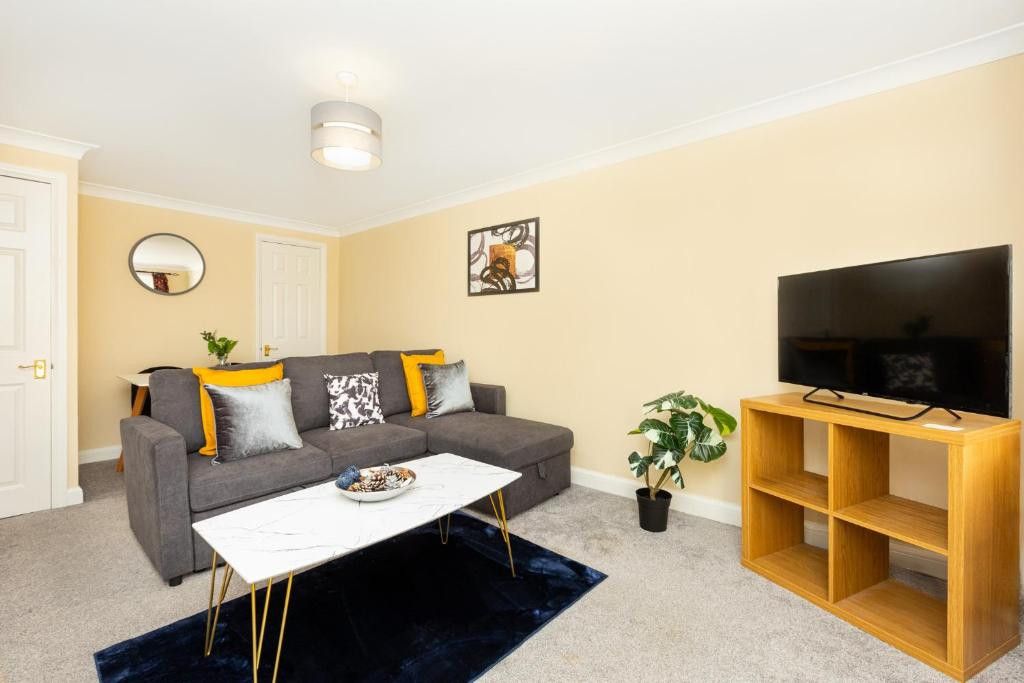 Property photo 2 of 10