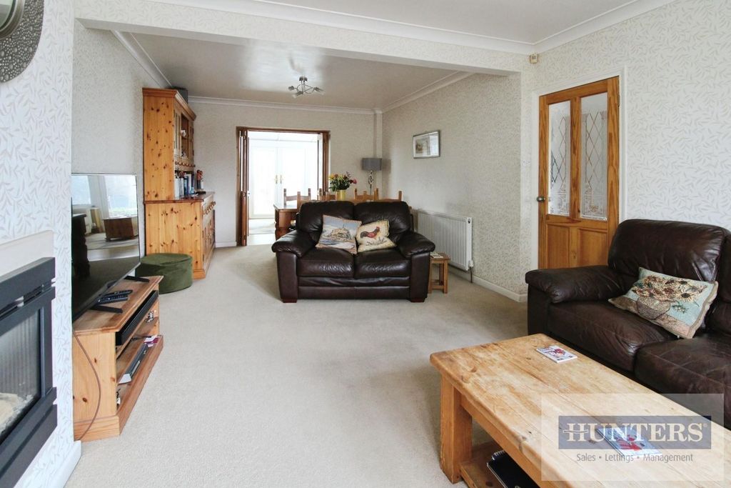 Property photo 2 of 19 Living Room