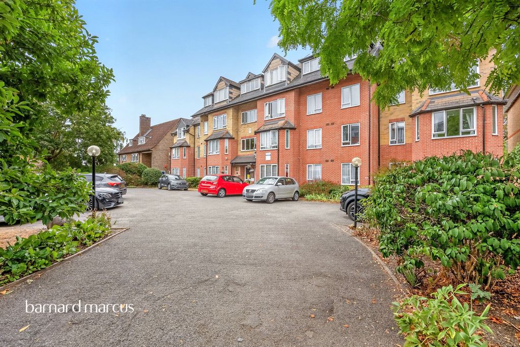 Property photo 1 of 12