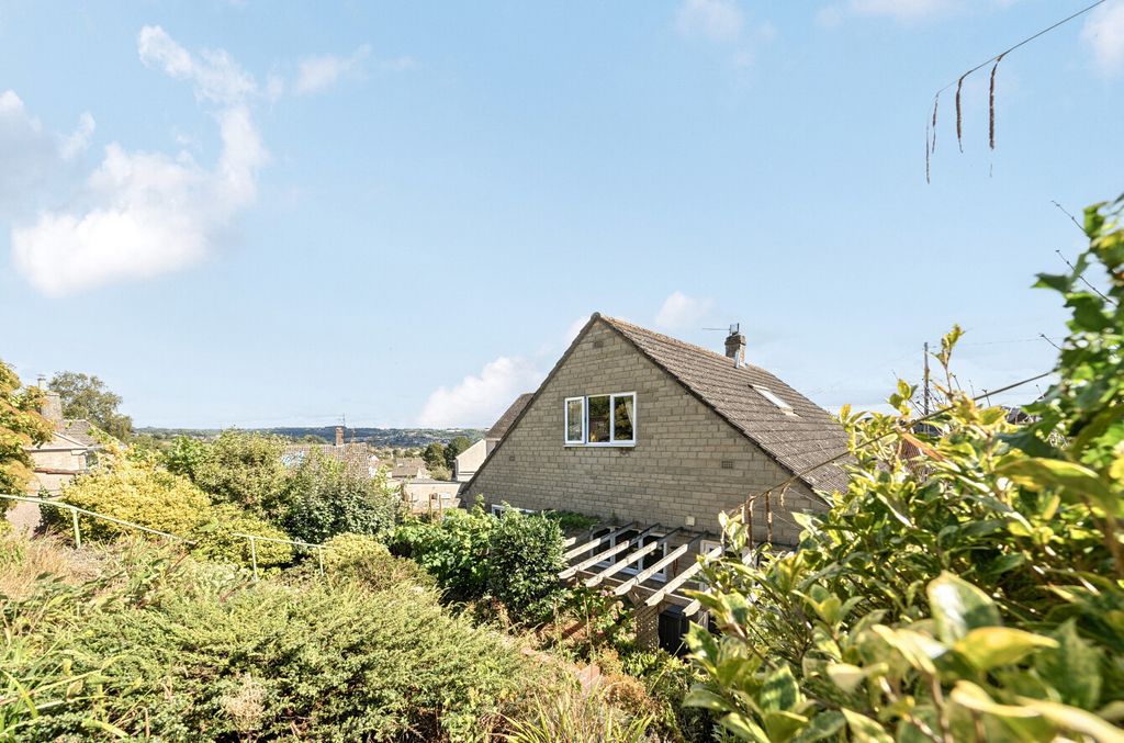 Property photo 2 of 27 Outside