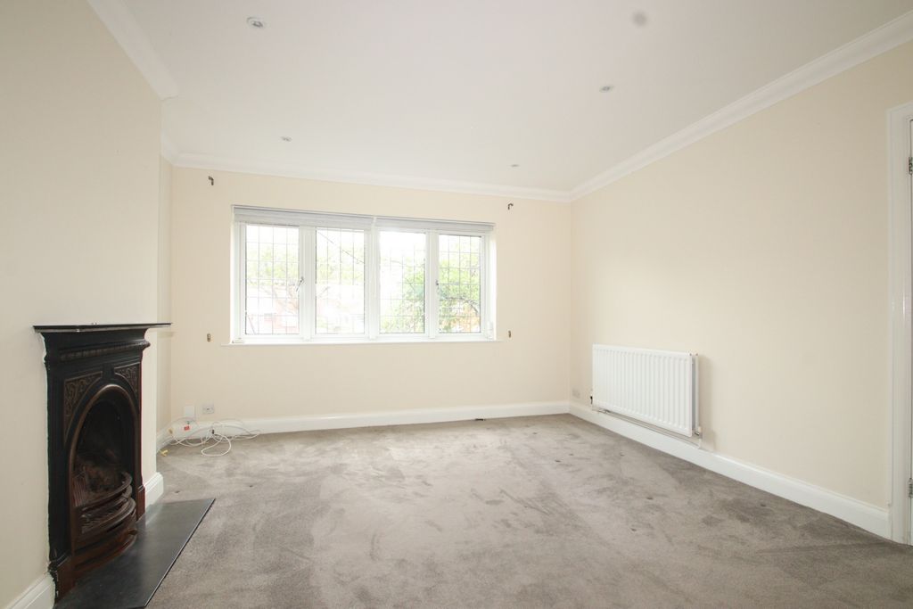 Property photo 3 of 23 Photo 13