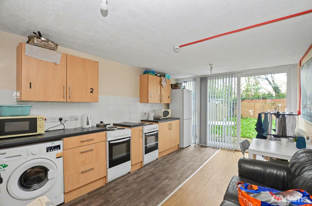 Property photo 2 of 9