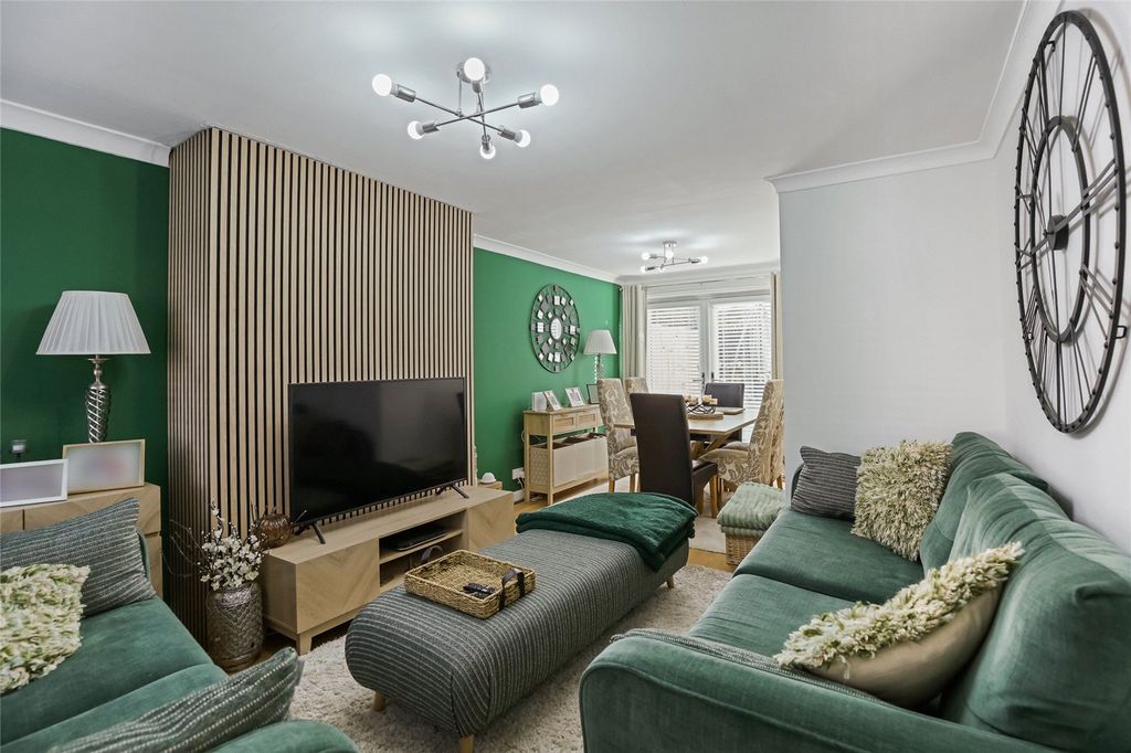 Property photo 2 of 15 Living Room