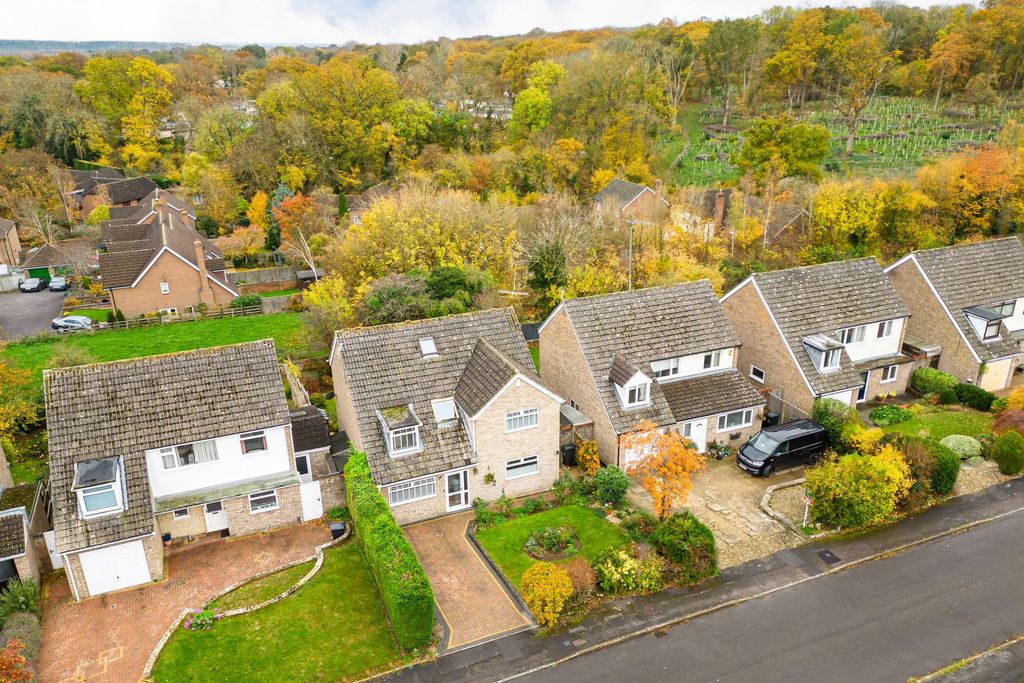 Property photo 1 of 27