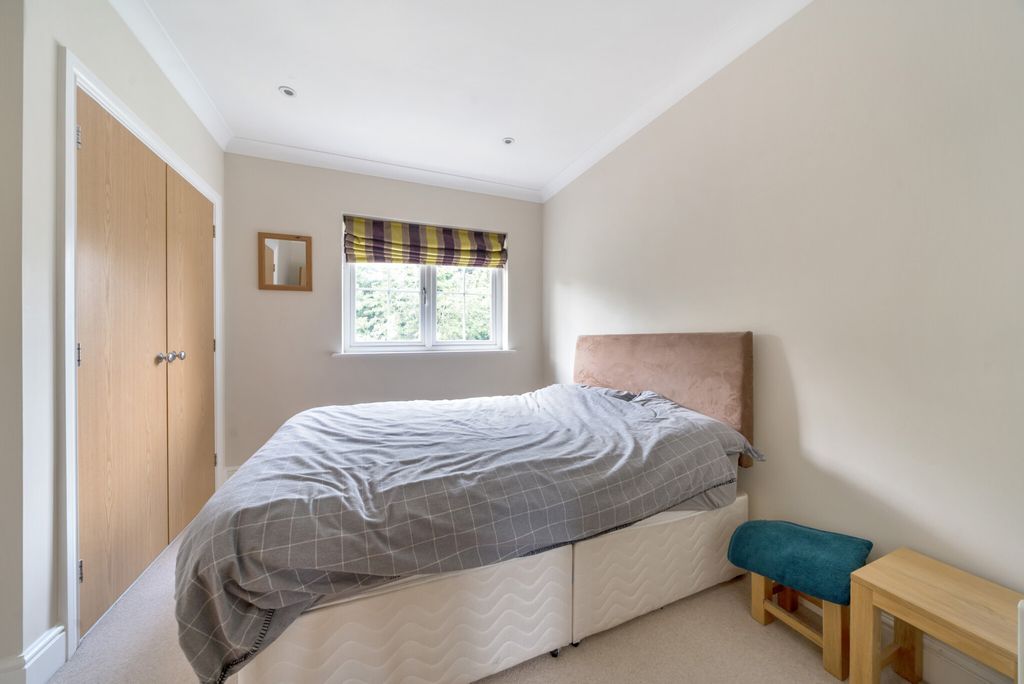 Property photo 1 of 13 1297422-8-6846A16...