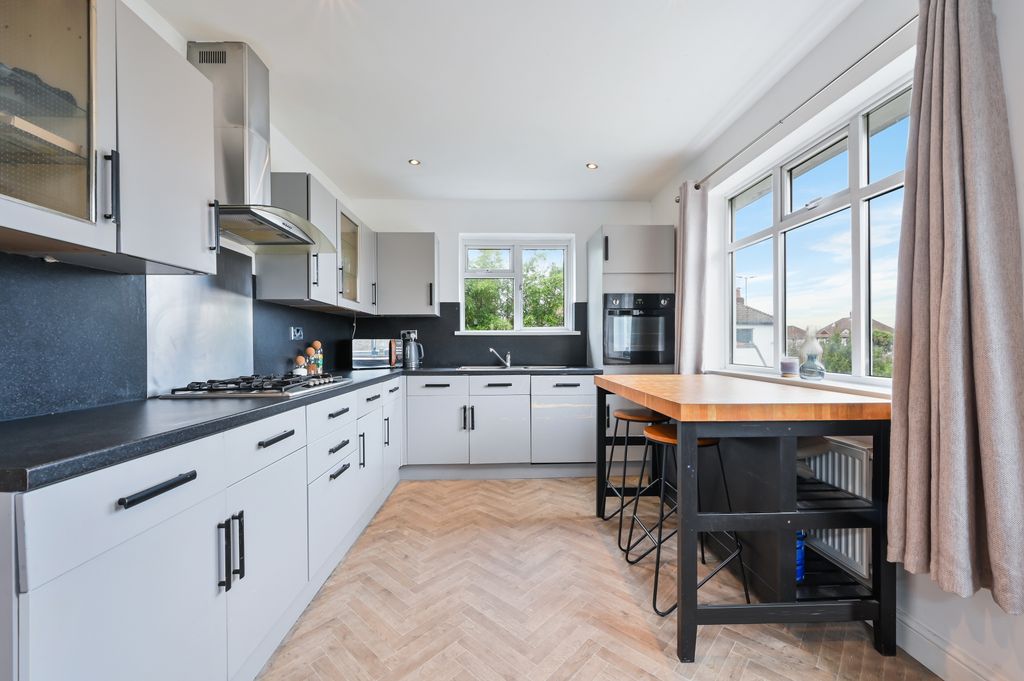 Property photo 2 of 15 Picture No. 15