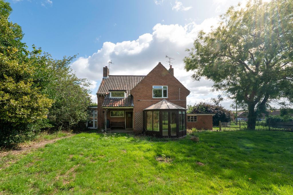 Property photo 3 of 26 4366166