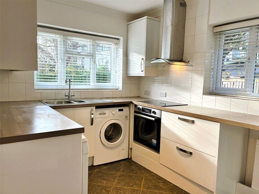 Property photo 2 of 13 Picture No. 55