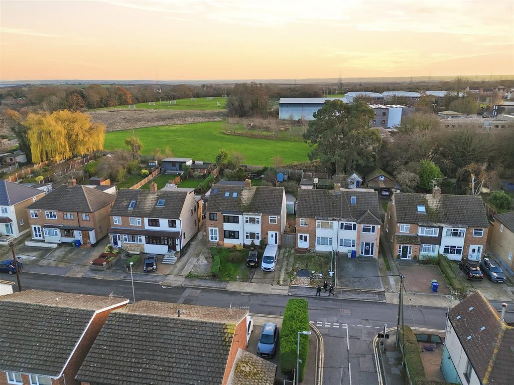 Property photo 2 of 19 Dji_20250726122805_0054_D.Jpg