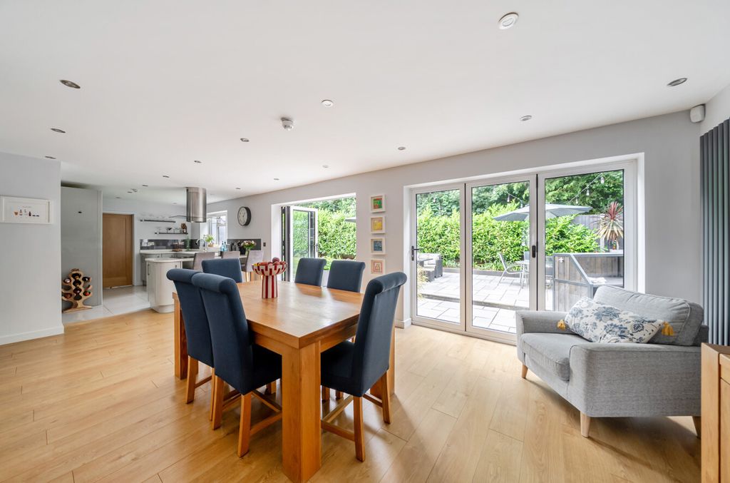 Property photo 2 of 16 1459968-22-6A18Ae...