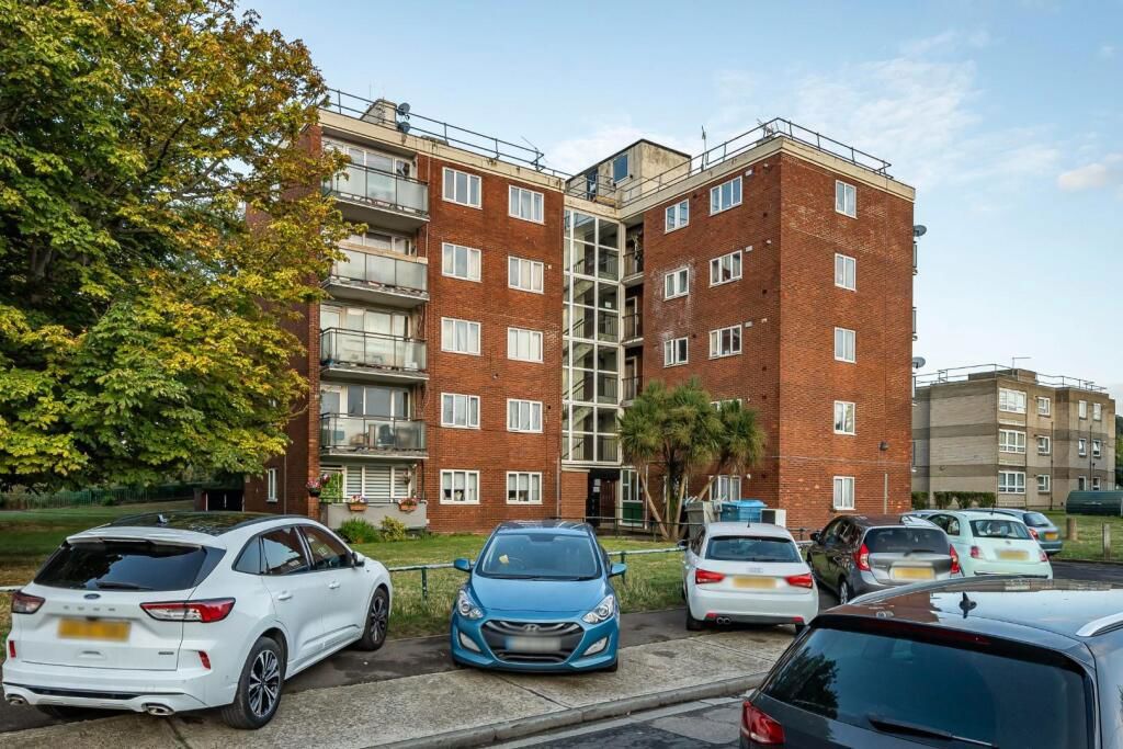 Property photo 3 of 13