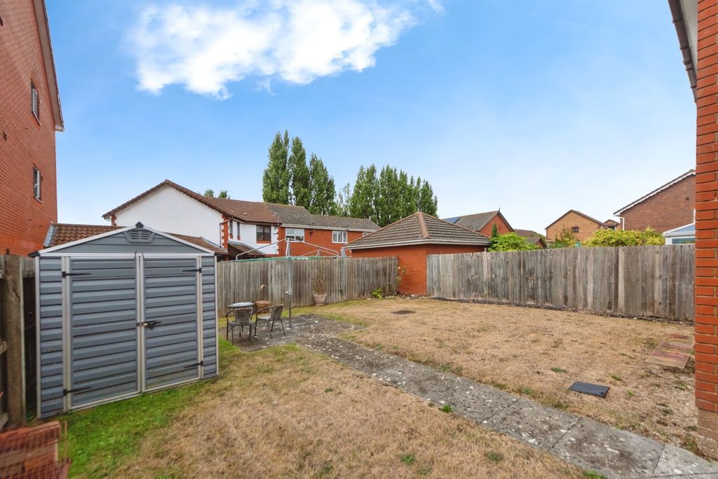 Property photo 3 of 16 Photo