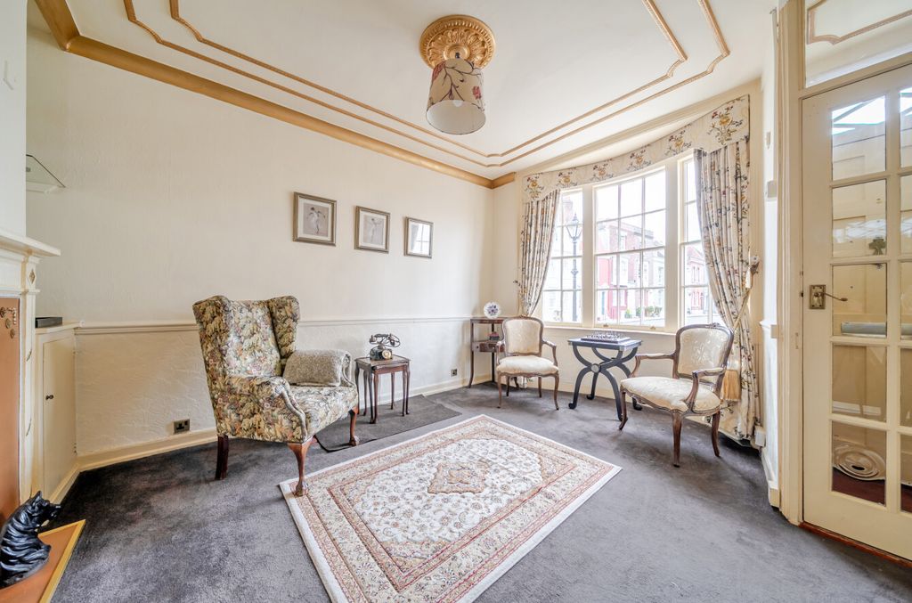 Property photo 3 of 17 1454418-31-6A047c...