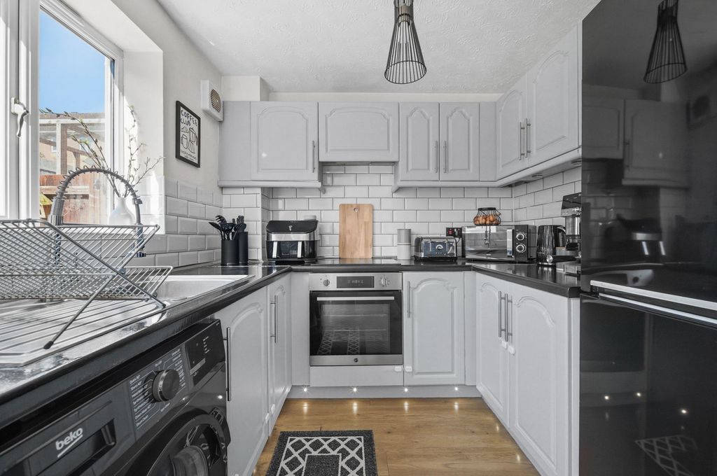 Additional image 7 of 2 bed terraced house for saleSt. Andrews Drive, Pontllanfraith, Blackwood NP12